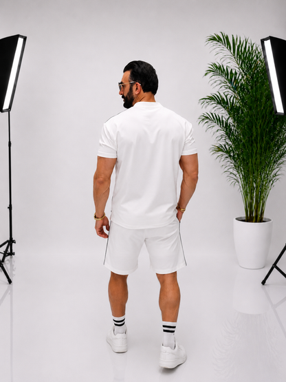 Set bărbătesc elegant alb cu design modern – rafinament, confort și stil contemporan