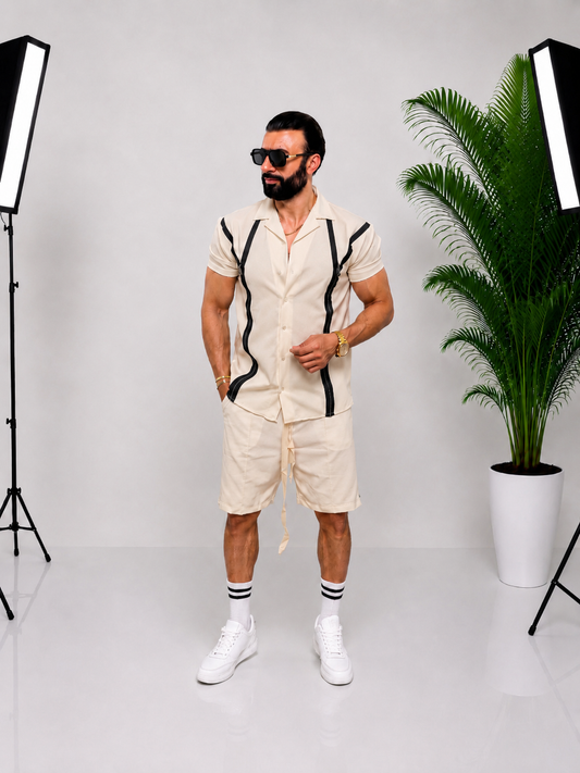 Set bărbătesc casual cu cămașă și pantaloni scurți bej – Design modern cu detalii contrastante