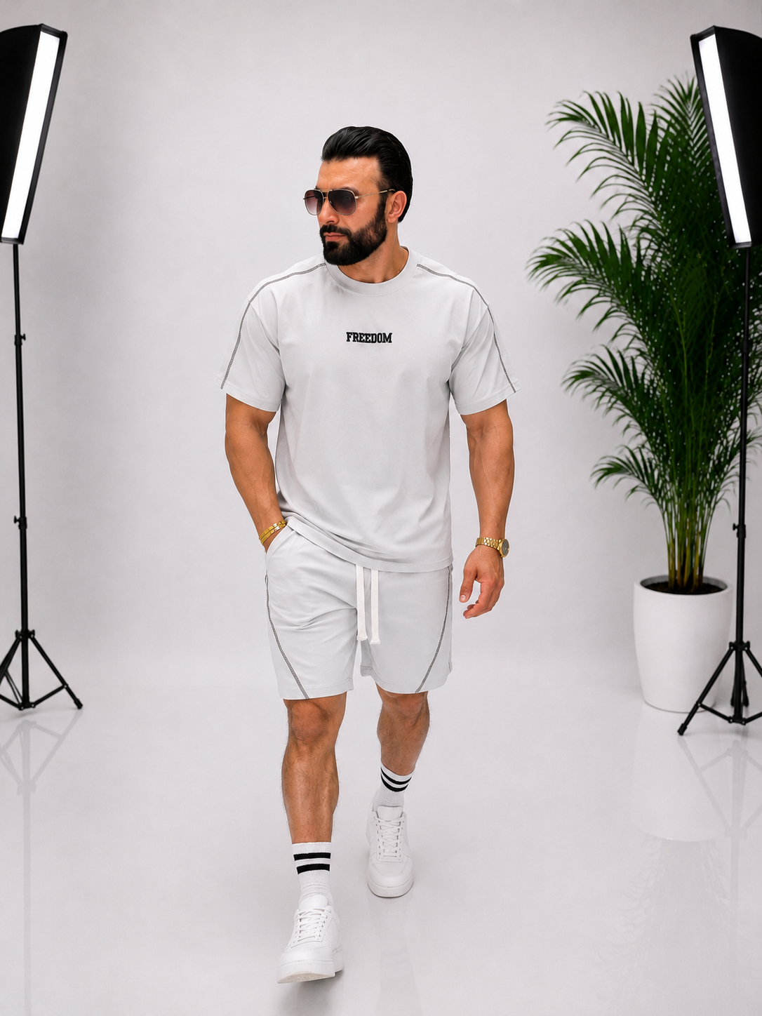 Set bărbătesc gri deschis – eleganță modernă, flexibilitate și confort premium