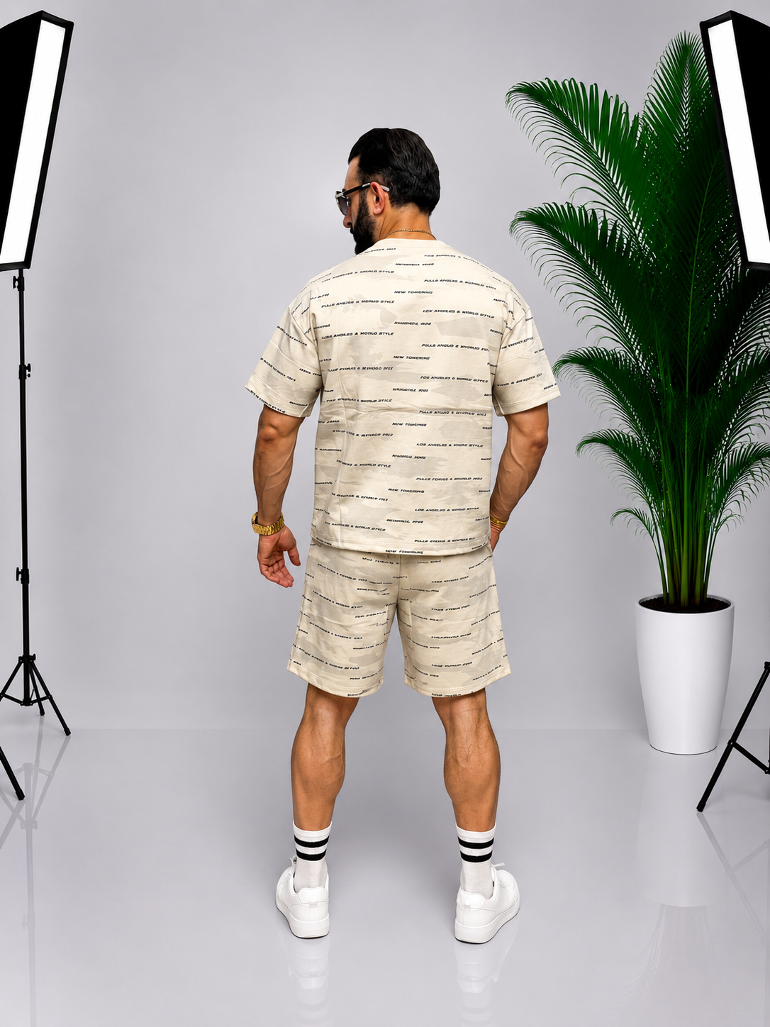 Set Casual Premium OVERSIZE pentru Bărbați – Tricou și Pantaloni Scurți Bej