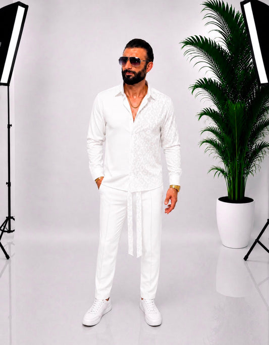 🤍 SET ELEGANT PENTRU BĂRBAȚI – ALB CU DETALII LEOPARD SATINAT