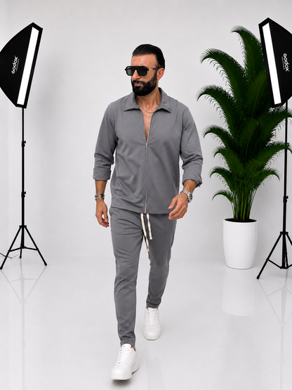 SET BĂRBĂTESC GRI CU FERMOAR INTEGRAL – MODERN, SPORT-ELEGANT ȘI CONFORTABIL
