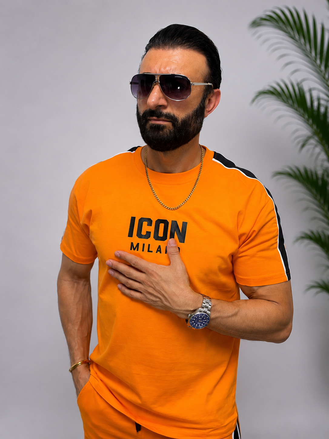 Set bărbătesc ICON Milano portocaliu – Tricou și pantaloni scurți cu design modern