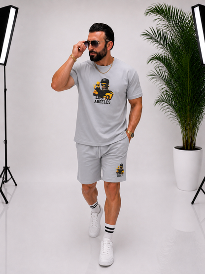 Set bărbătesc din 95% bumbac și 5% lycra, cu imprimeu Simpson în față și pe spate