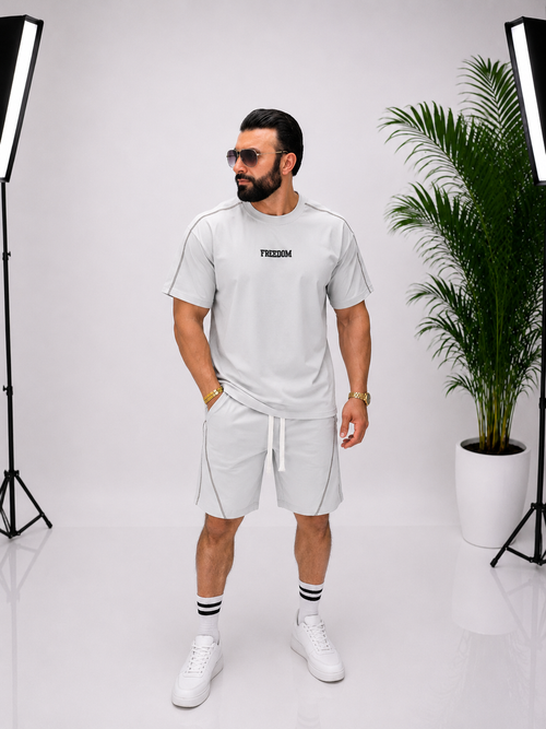Set bărbătesc gri deschis – eleganță modernă, flexibilitate și confort premium