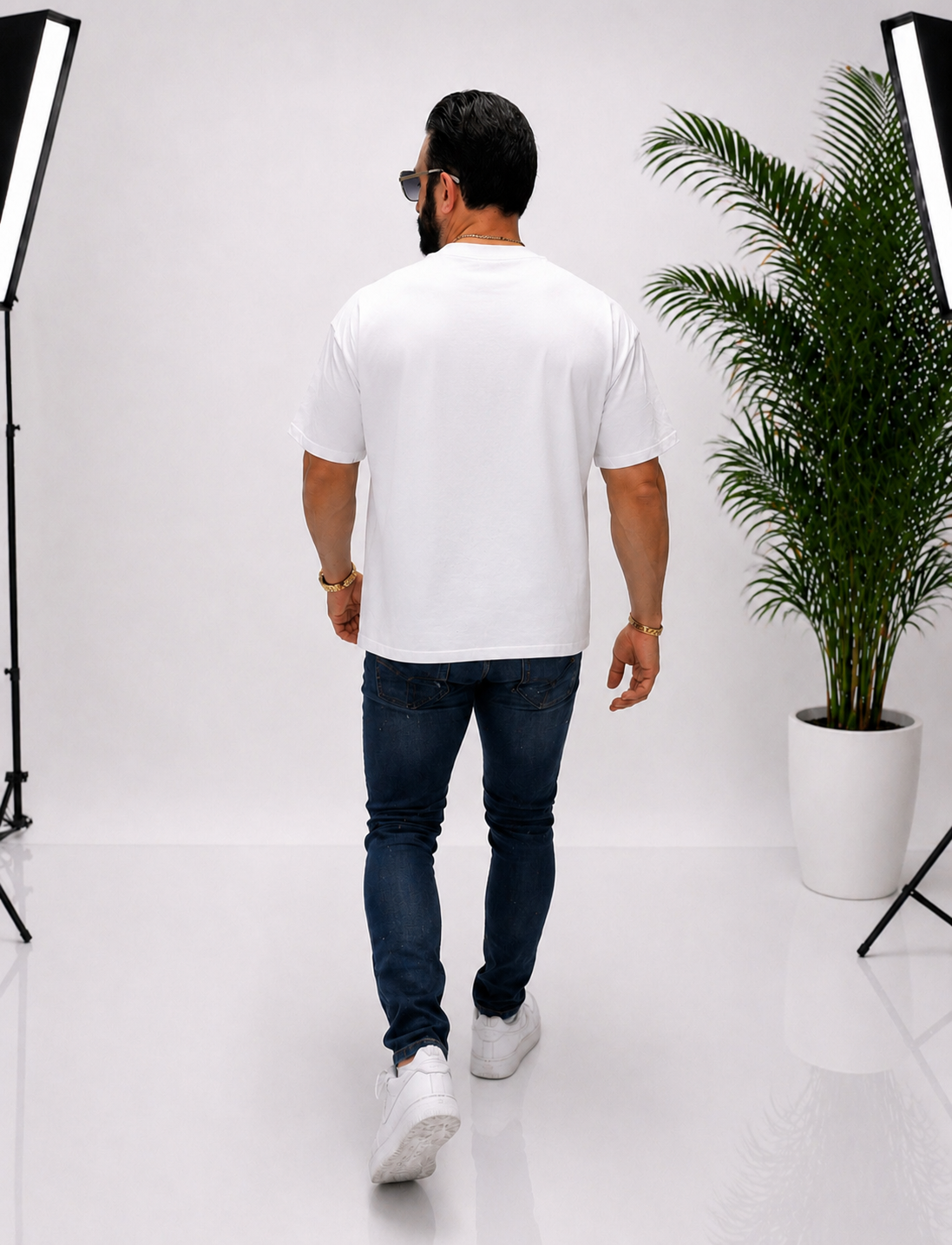 Tricou bărbătesc 95% bumbac, 5% elastan cu imprimeu frontal modern – descriere detaliată