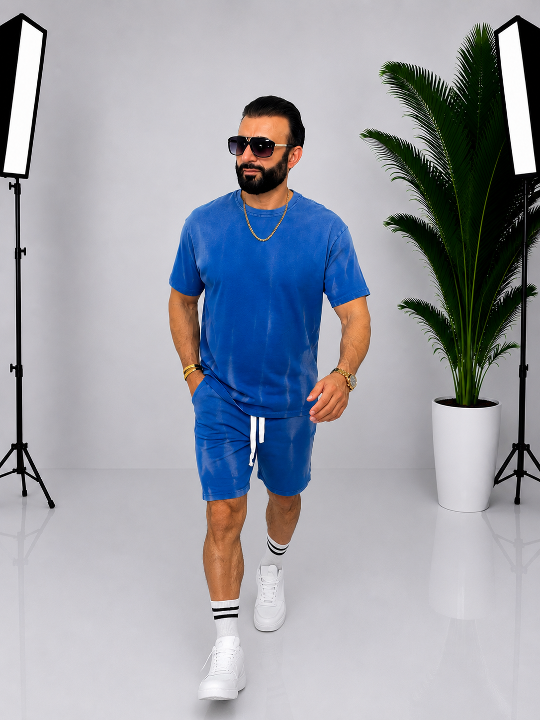 Set bărbătesc casual albastru – Tricou și pantaloni scurți cu efect tie-dye