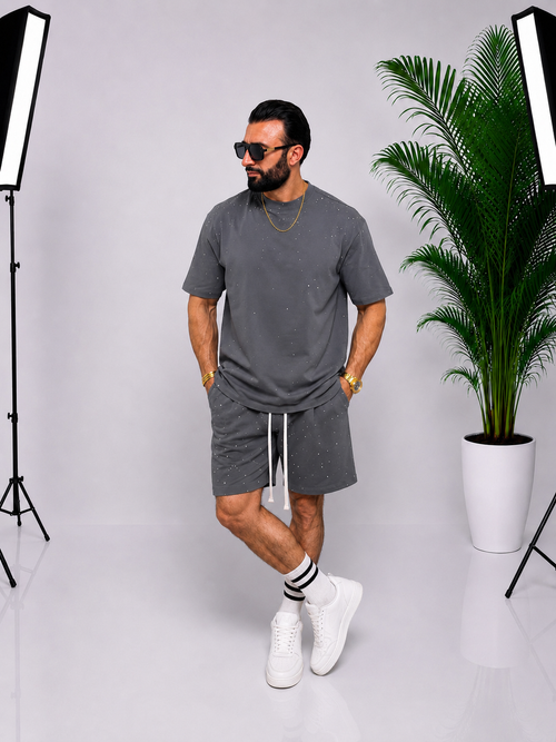 Set bărbătesc gri cu efect stropit – Tricou și pantaloni scurți casual de vară