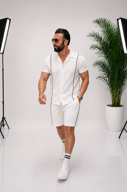 Set bărbătesc elegant alb cu design modern – rafinament, confort și stil contemporan
