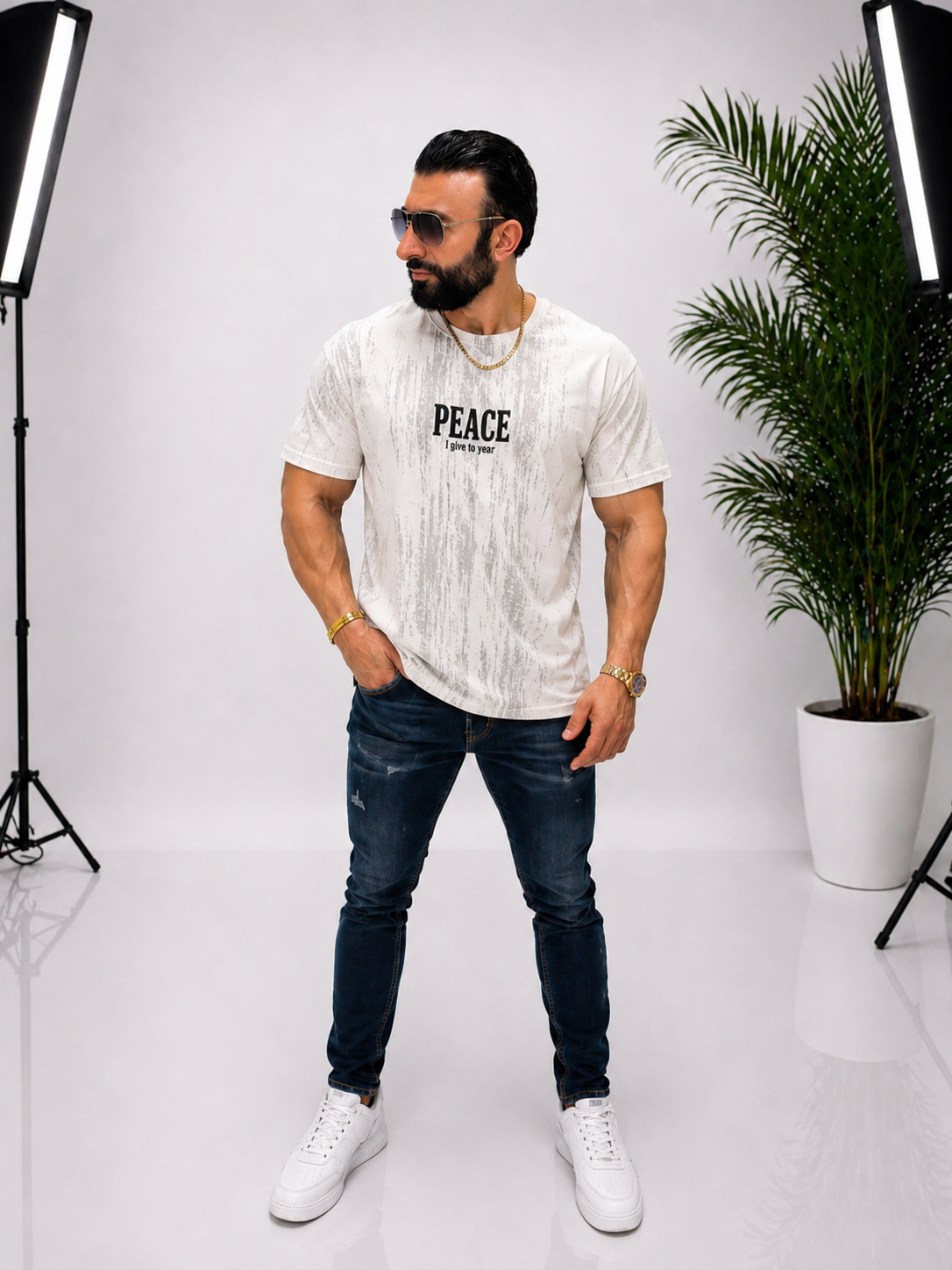 Tricou bărbătesc 95% bumbac, 5% elastan cu imprimeu grafic mare tip Mickey – descriere detaliată